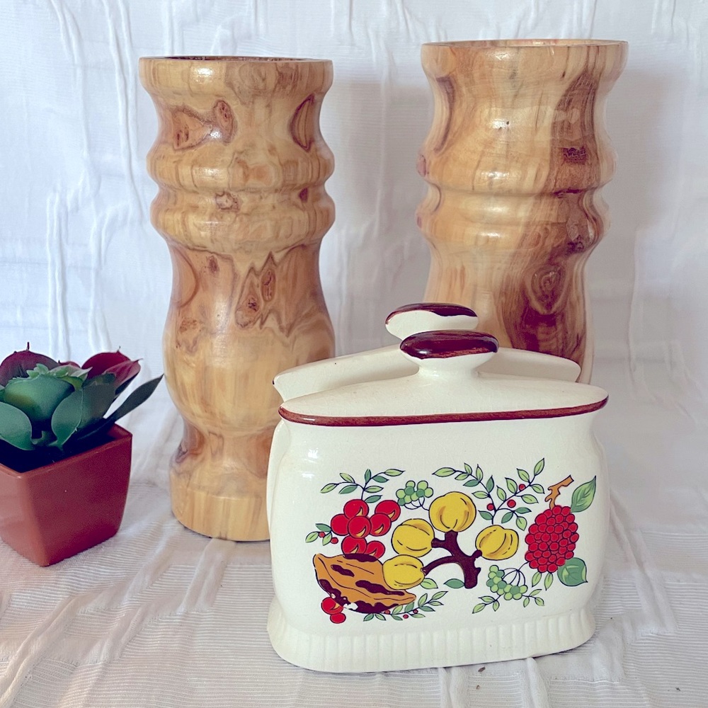 Vintage Napkin Holder ceramic